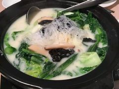 杂菜鸡汤浸鱼滑-金苑海鲜酒家(来魅力店)