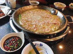 -老来福·非遗酸汤兔(凯旋路店)