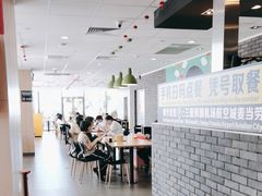 -麦当劳(三亚凤凰机场店)