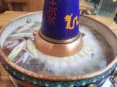 -毛辣果·贵州红酸汤牛肉火锅(西单店)