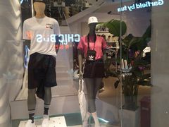 -阿迪达斯(武林银泰三叶草店)