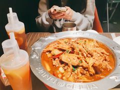 -胖哥俩肉蟹煲(华贸店)