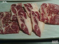 牛仔骨-金柚子韩国烤肉(威宁路店)