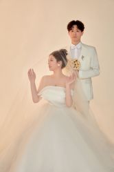 点击看大图 -至臻微拉婚纱摄影