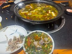 -小饕荟雅安贡椒鱼鲜馆(广福桥店)