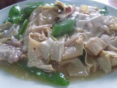 青椒豆腐皮-贤花饭店(城阳店)