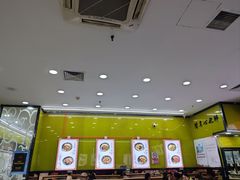 -龙记桂林米粉(财满街店)