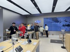 -DJI大疆(深圳华强北曼哈授权体验店)