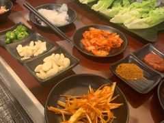 -肉甲韩国木炭烤肉(新壹街1店)