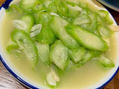 白油丝瓜-二孃鸡爪爪(东风路总店)