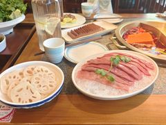 -小天鹅火锅·一线江景洪鼎旗舰店(洪崖洞店)