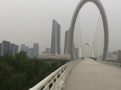 -南京眼步行桥