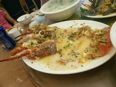 -顺峰渔港中国人的餐厅