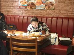 -玛格萝妮比萨屋(陆家浜路店)