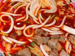 勾魂辣鸡粉-鑫花溪牛肉米粉(人民广场店)