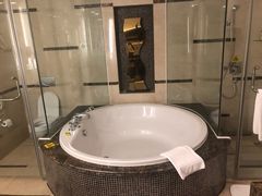 -青岛海尔洲际酒店