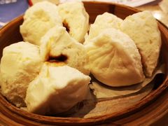 蜜汁叉烧包-点都德(大茶楼店)