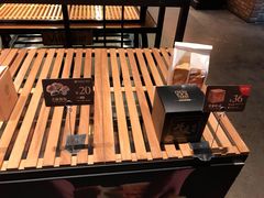 面包甜点陈列柜-酵墅·手感烘焙(印象汇店)