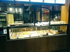 面包甜点陈列柜-苹果花园(桂林路店)