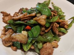 -鱼鲜饭香·招牌汽锅剁椒鱼头王