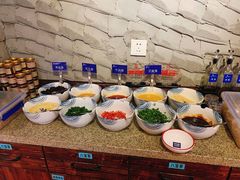 自助调料区-巴四老城区炭火蛙锅(张江店)