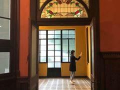 -Nathalie Djurberg与Hans Berg“牛皮纸包裹的月亮”-Prada荣宅当季展览