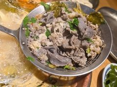 -洱火云南酸菜牛肉火锅(石景山当代商城店)