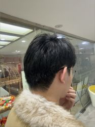 -镁连社·美联社