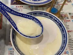 -广信牛奶甜品世家(台东店)
