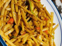 -黄泥岗·地道湖北菜(奥特莱斯店)