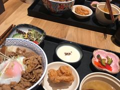 -牛気·越光米牛肉饭(水游城店)