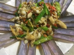 -亚龙湾8号(丁村万人海鲜广场店)