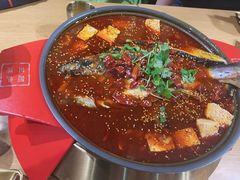 -三顾烤庐·烤鱼·烧烤·龙虾(奉贤店)