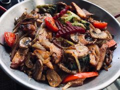 黑椒鸡腿排铁锅饭-遇见西木美式餐厅(体育路店)