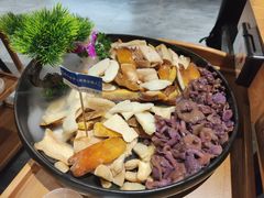 -一朵菌·野生菌探索家火锅(南亚店)
