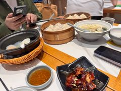 -馋三尺蟹粉小笼(人民广场店)