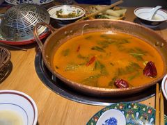 -洱火云南酸菜牛肉火锅(石景山当代商城店)