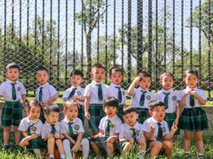 -MuaKids Garden