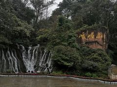 -峨眉山报国寺