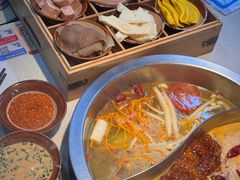 -芈重山老火锅(广州首店)