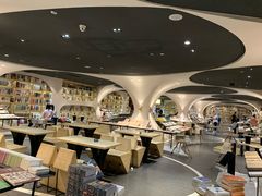 -钟书阁(珍园店)