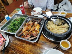 腊味排骨煲仔饭-顺徕德仙庙烧鸡(荔湾总店)