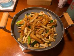 -魏铭鱼头捞饭(晋阳路店)