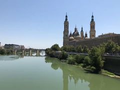 -皮拉尔圣母圣殿主教座堂