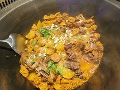 -山河屯铁锅炖·非遗东北菜(南山店)