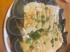 皮蛋拌豆腐-回·龙虾铺·盆盆蟹·烧烤大排档(回龙观店)