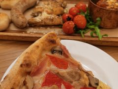 -城市大道红炉披萨烘焙坊