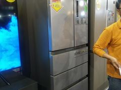 -上海跨国采购会展中心