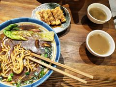 -千金一碗·宝岛一村(韩国街店)