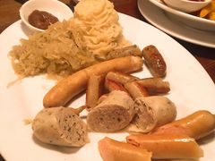 巴伐利亚香肠拼盘-宝莱纳啤酒花园餐厅PAULANER BRAUHAUS Nanjing(广州路店)